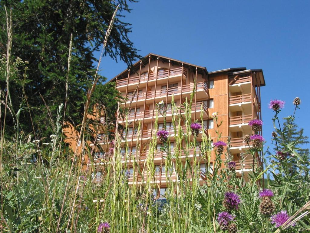 Castor & Pollux Aparthotel Risoul Exterior photo