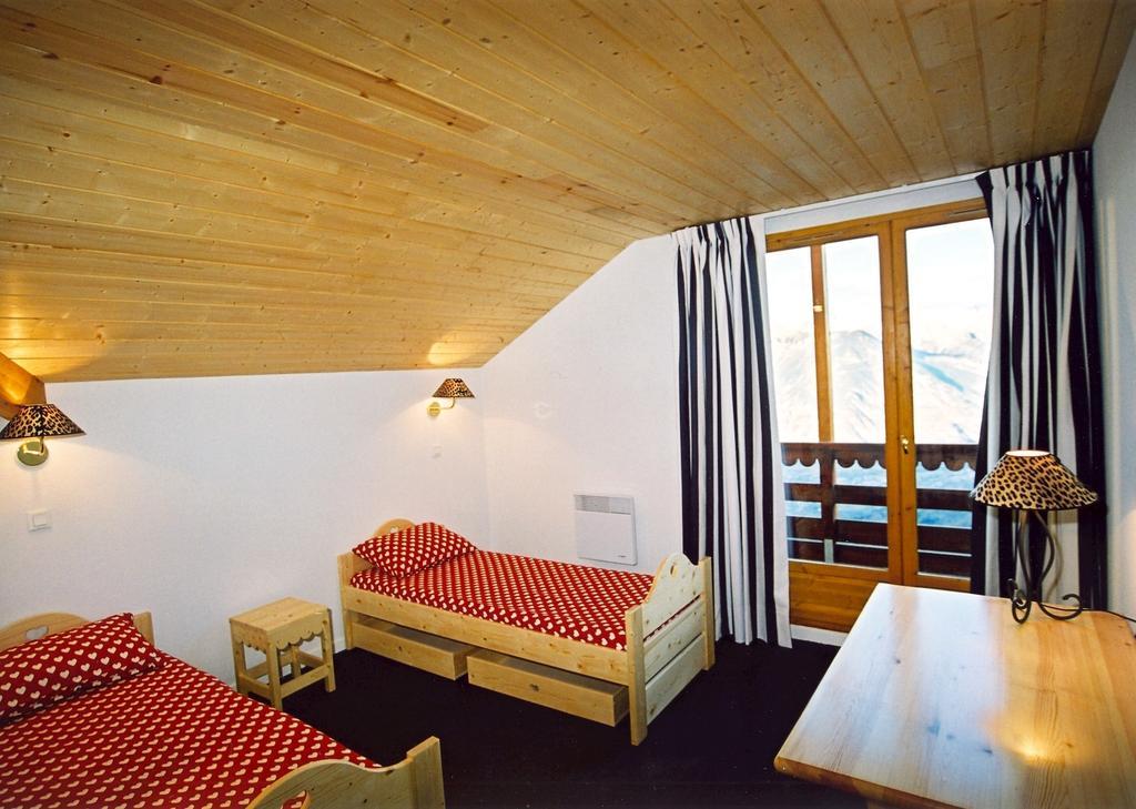 Castor & Pollux Aparthotel Risoul Room photo